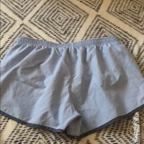 Nike running shorts - Picture 3 of 4